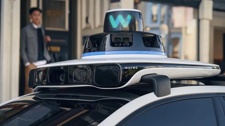 Nevada cấp phép Tesla, Waymo, Uber thu phí dịch vụ robotaxi