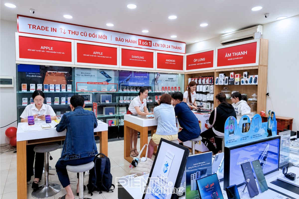 Thị trường máy cũ sôi động trước thềm iPhone mới ra mắt Thị trường máy cũ sôi động trước thềm iPhone mới ra mắt
