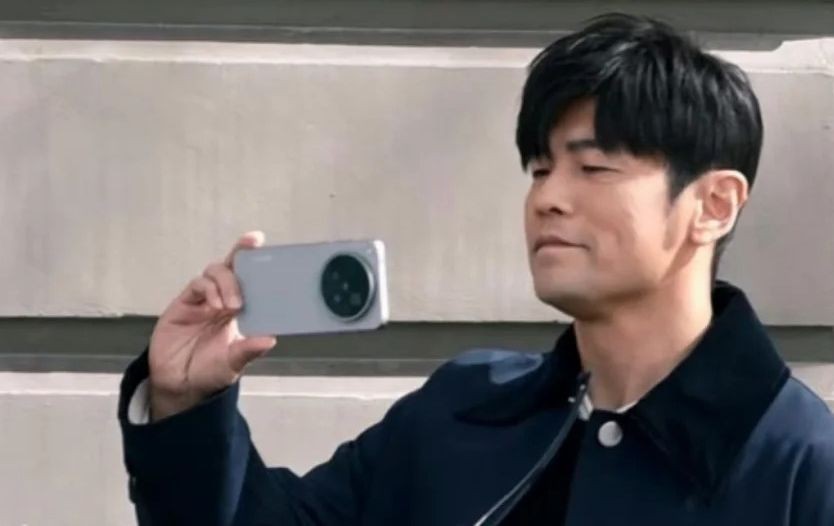 Vivo X500 Pro/Pro Max lộ diện ngoài đời, đổi thiết kế camera sau Vivo X500 Pro/Pro Max lộ diện ngoài đời, đổi thiết kế camera sau