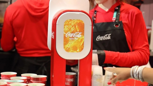 Coca-Cola đang âm thầm thay đổi cách chúng ta uống nước ngọt