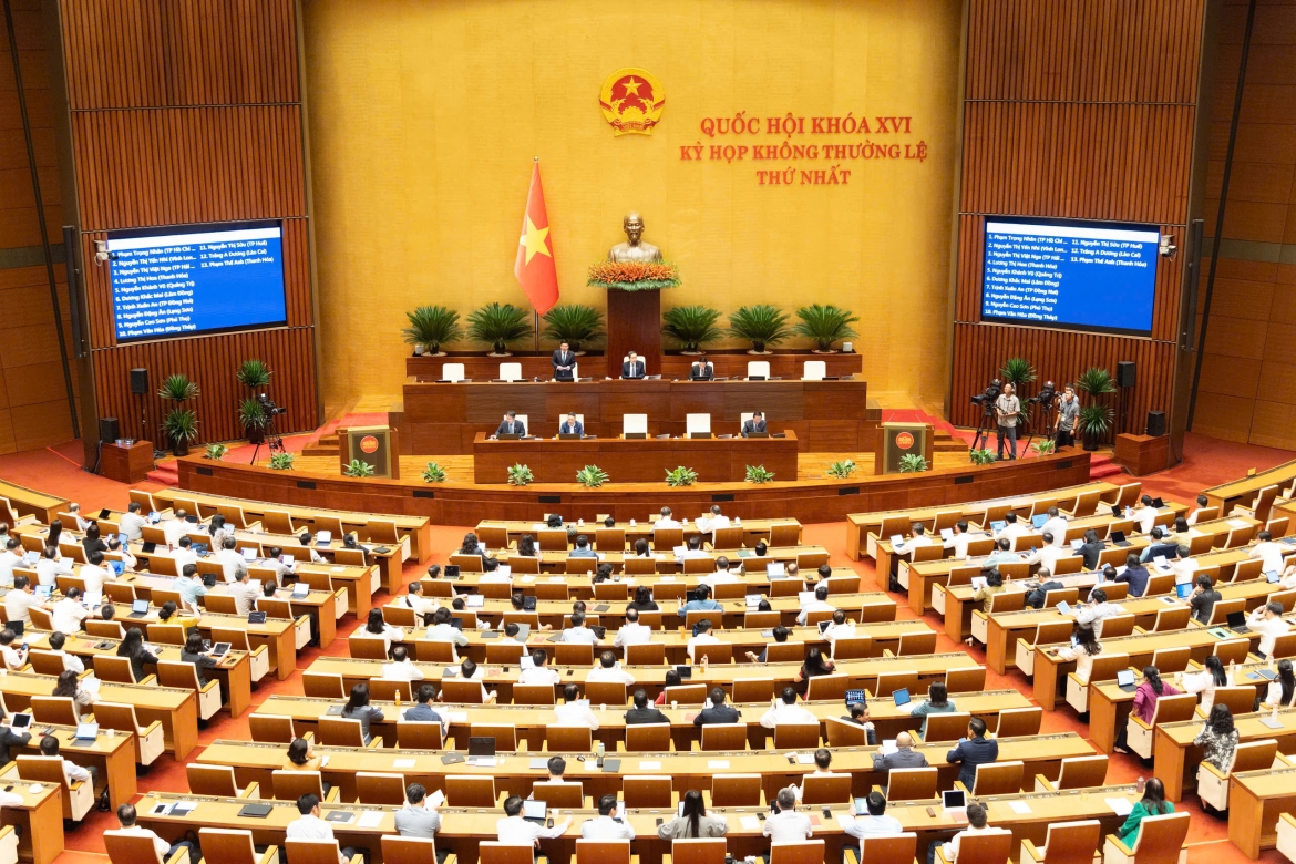 quoc hoi thong qua luat moi, go nhieu thu tuc cho doanh nghiep cong nghe hinh anh 3