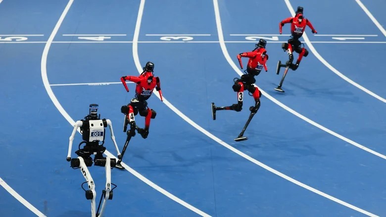 Robot hình người phá kỷ lục 100 m của Usain Bolt Robot hình người phá kỷ lục 100 m của Usain Bolt