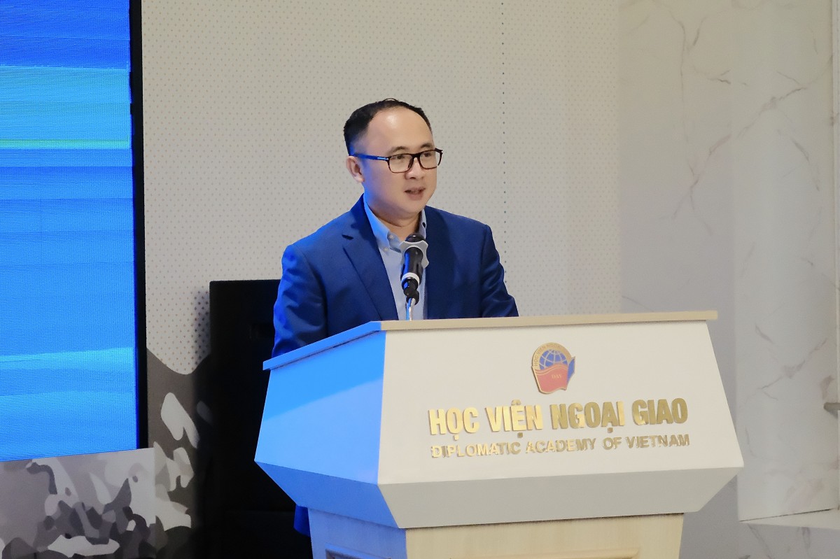 Sinh viên Hà Nội được tập huấn kỹ năng kiểm chứng tin giả trong kỷ nguyên AI