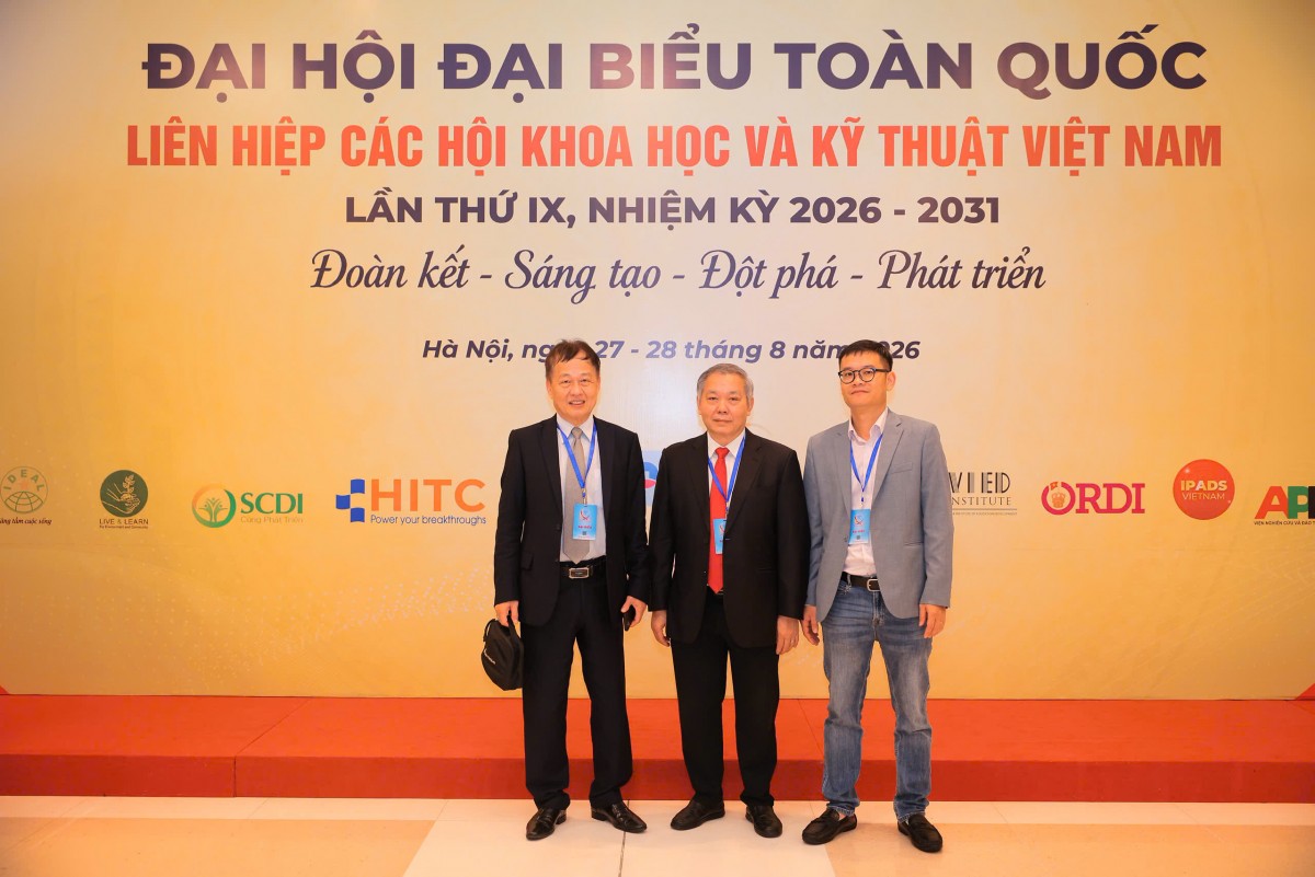  Đại biểu Hội Vô tuyến điện tử Việt Nam REV tham dự Đại hội.dự