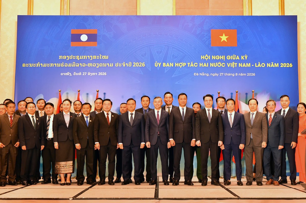 Việt Nam - Lào thúc đẩy hợp tác kinh tế, hạ tầng và phát triển nguồn nhân lực Việt Nam - Lào thúc đẩy hợp tác kinh tế, hạ tầng và phát triển nguồn nhân lực
