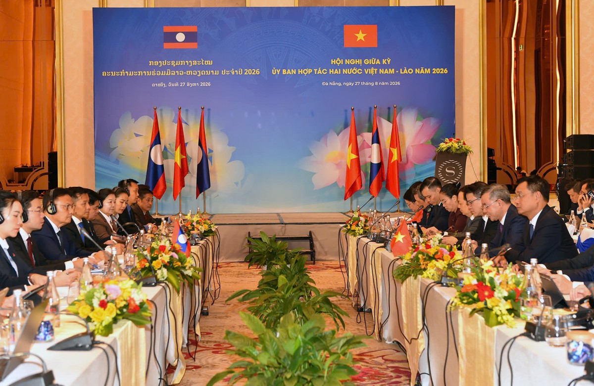 Việt Nam - Lào thúc đẩy hợp tác kinh tế, hạ tầng và phát triển nguồn nhân lực Việt Nam - Lào thúc đẩy hợp tác kinh tế, hạ tầng và phát triển nguồn nhân lực