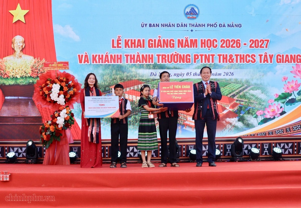 Khánh thành trường nội trú liên cấp Tây Giang, mở lối đến trường cho trẻ vùng cao Khánh thành trường nội trú liên cấp Tây Giang, mở lối đến trường cho trẻ vùng cao