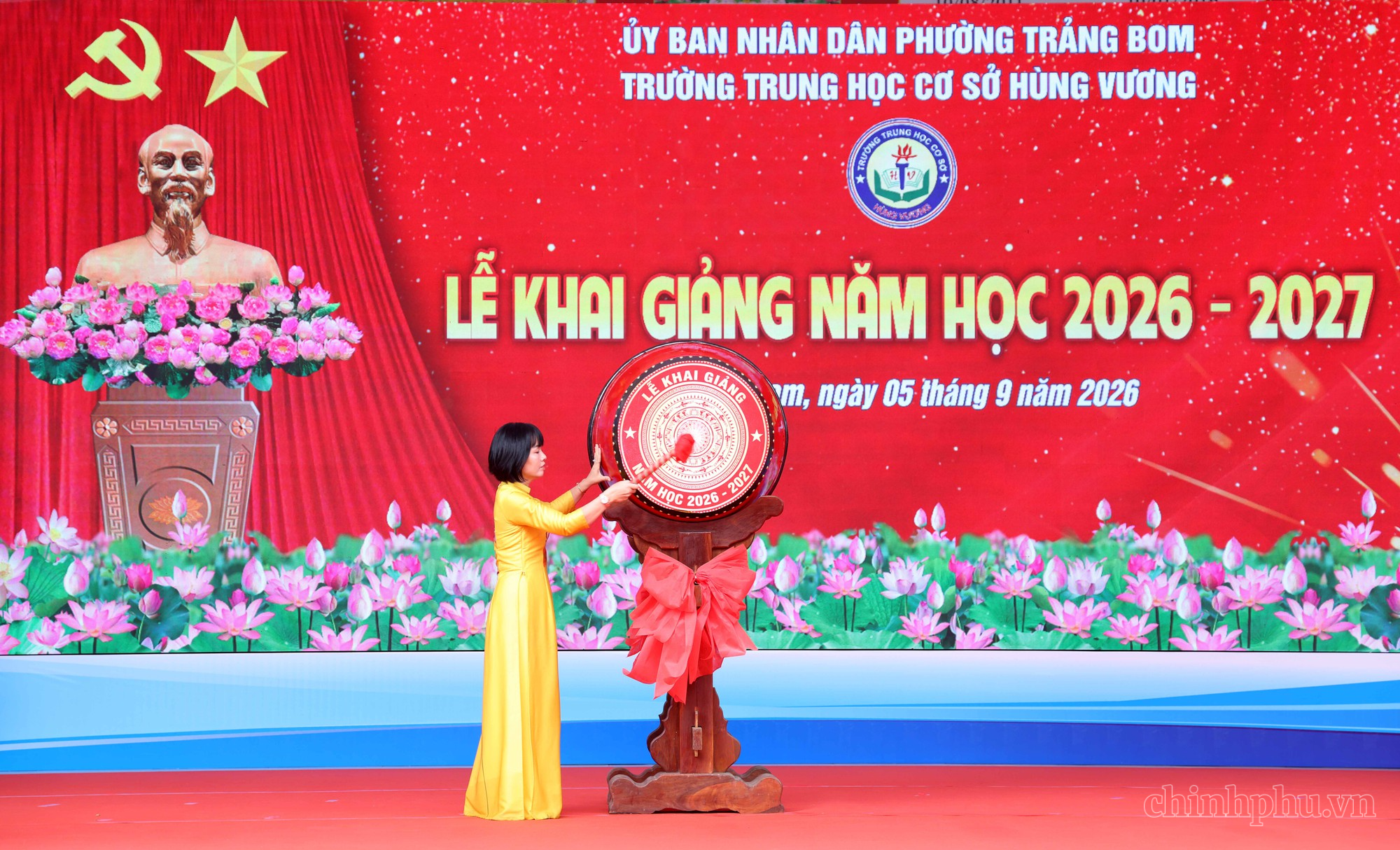 Phó Thủ tướng Nguyễn Văn Thắng chung vui ngày khai giảng với học sinh Đồng Nai- Ảnh 2.