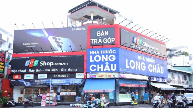 Ủy ban Cạnh tranh Quốc gia xử phạt FPT Retail 400 triệu đồng vì vi phạm bảo vệ quyền lợi người tiêu dùng