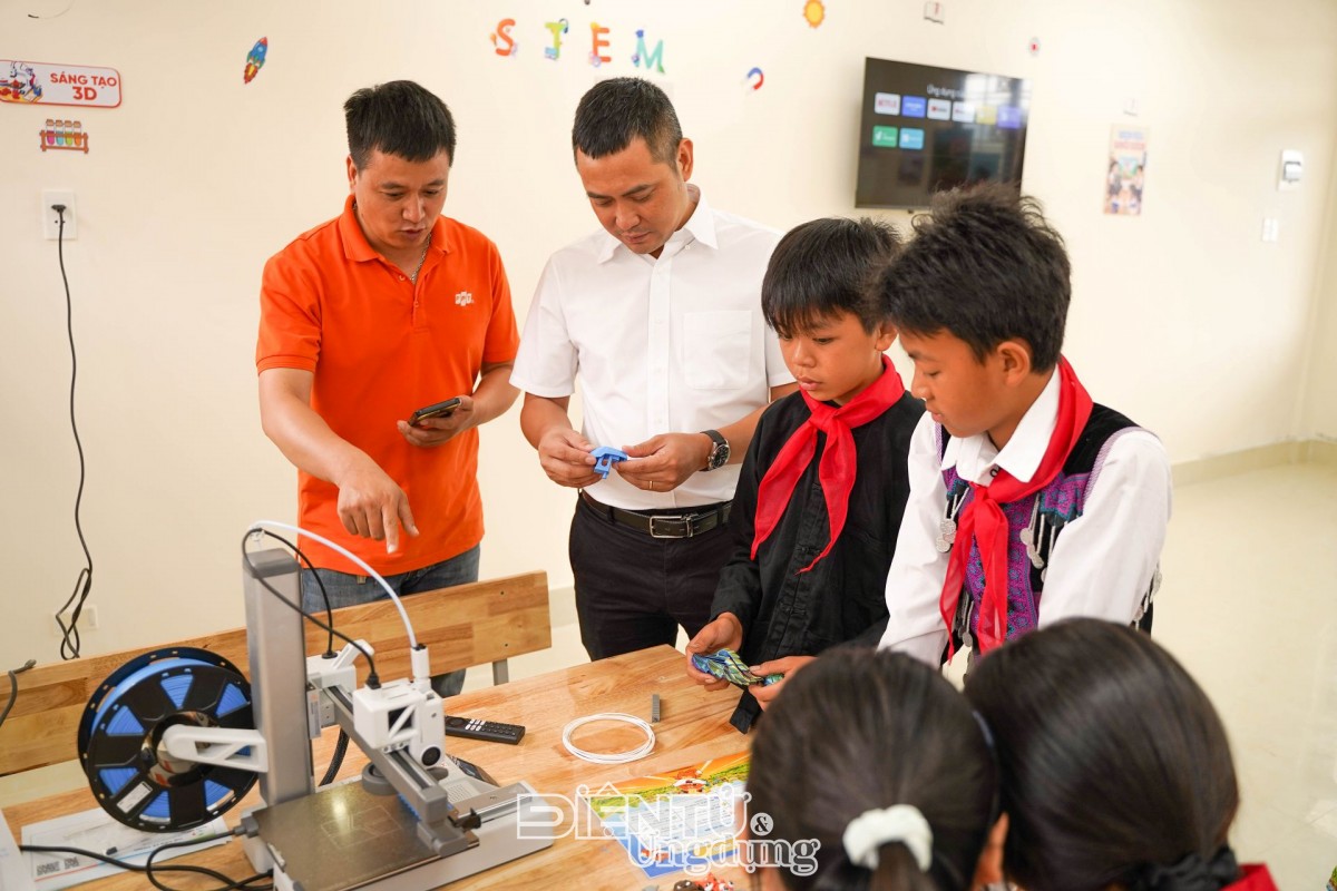 Phòng học STEM, nơi mở cánh cửa công nghệ đến với thế hệ tương lai