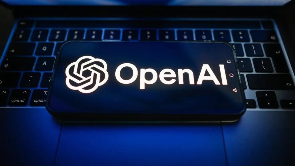 Cựu chuyên gia OpenAI cảnh báo nguy cơ AI nổi loạn tranh giành quyền lực