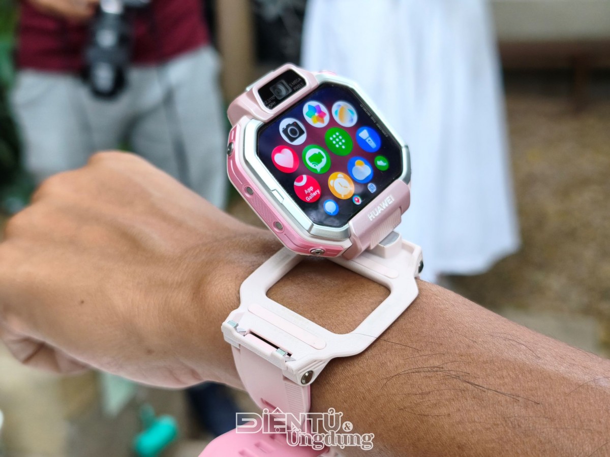 HUAWEI WATCH KIDS X1 chính thức mở bán tại Việt Nam HUAWEI WATCH KIDS X1 chính thức mở bán tại Việt Nam