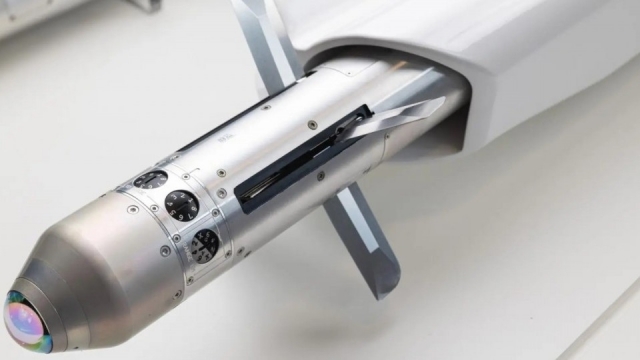 Ấn Độ sắp sản xuất tên lửa 70 mm dẫn đường bằng laser