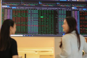 Nhận định chứng khoán 09/9: VN-Index thử thách vùng 1.840 điểm