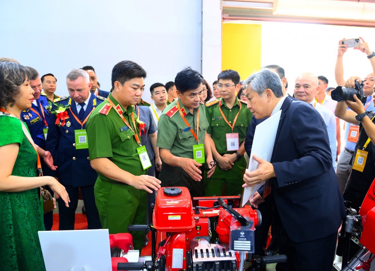 Khai mạc Triển lãm quốc tế về phòng cháy chữa cháy và cứu nạn cứu hộ 2026 tại Hà Nội Khai mạc Triển lãm quốc tế về phòng cháy chữa cháy và cứu nạn cứu hộ 2026 tại Hà Nội