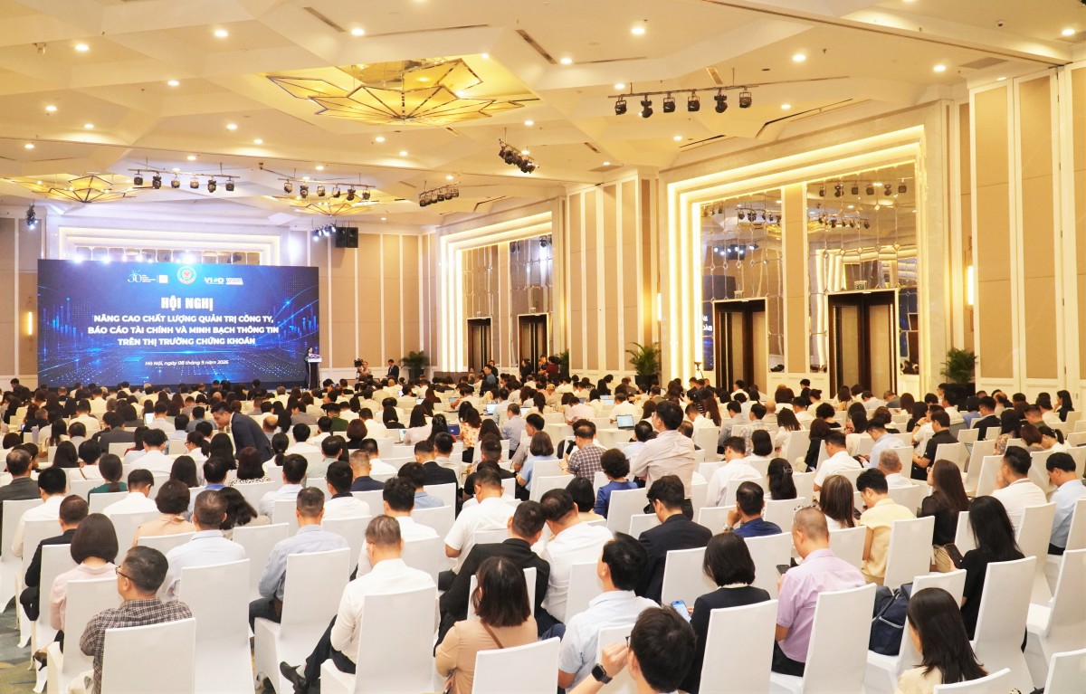 Nâng cao chất lượng quản trị công ty, báo cáo tài chính và minh bạch thông tin trên thị trường chứng khoán