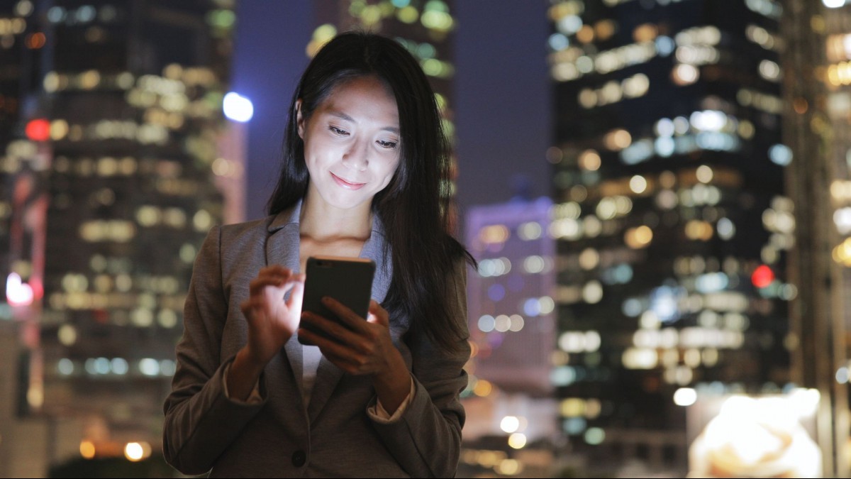 Người trẻ đi làm ưu tiên hẹn hò giữa tuần