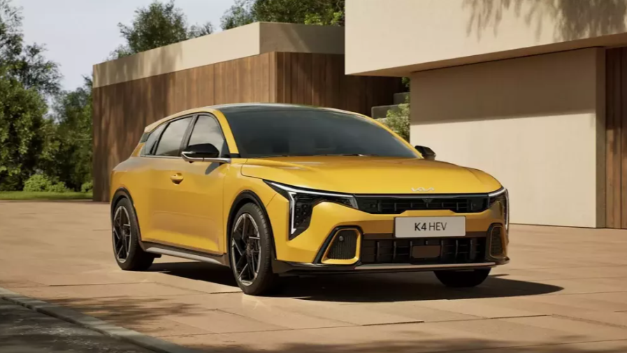 Kia K4 Hybrid có hai cấu hình thân xe. Ảnh: Kia.