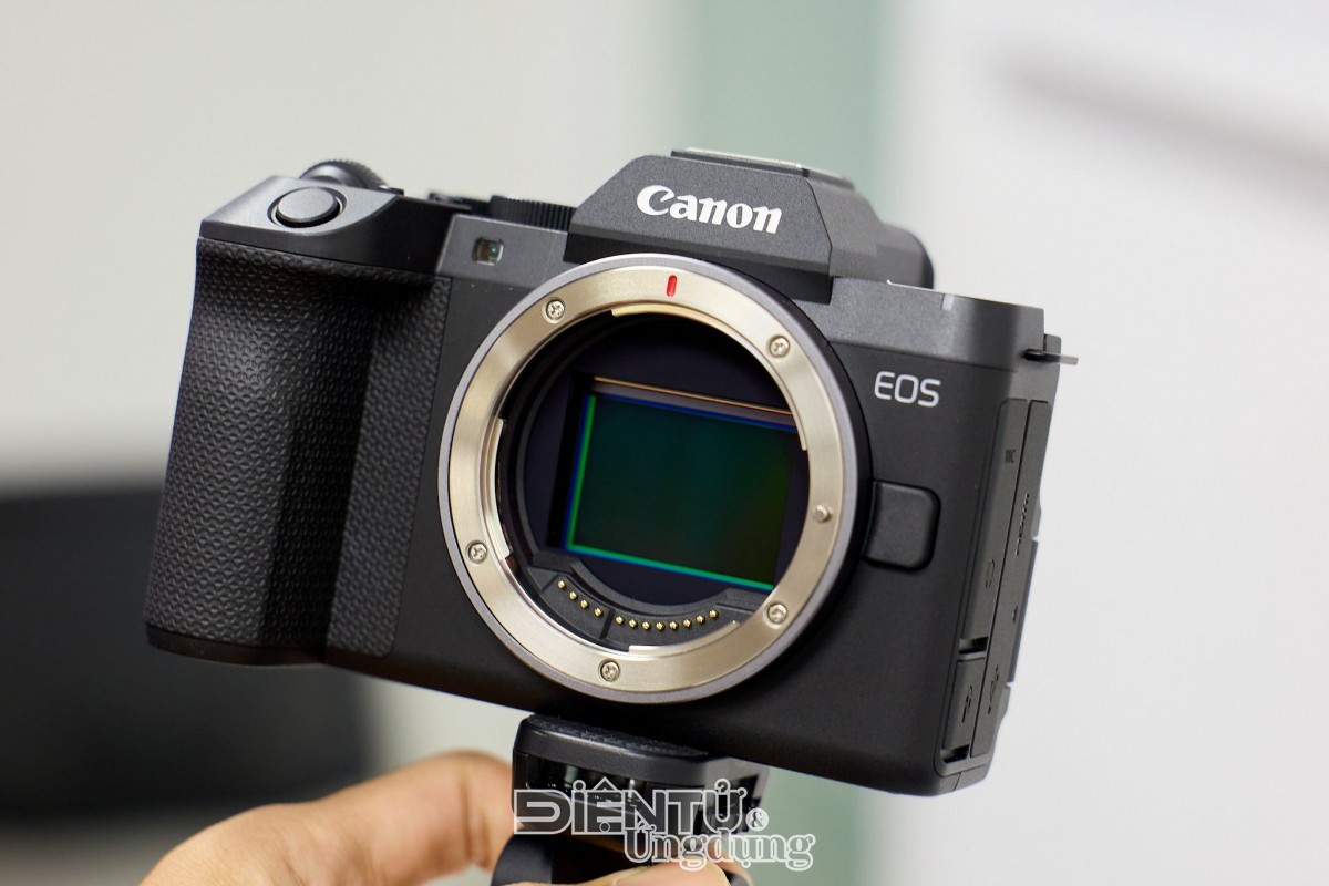 Canon ra mắt EOS R8 Mark II, chiếc máy ảnh full-frame nhỏ gọn dành cho người dùng mới