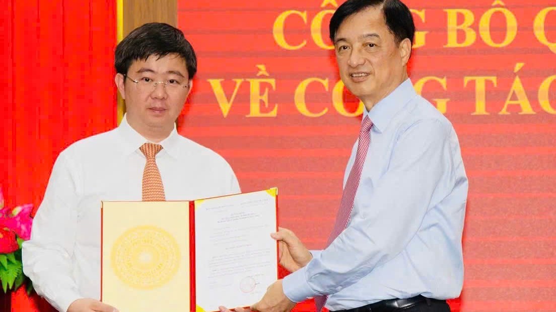 Thứ trưởng Bùi Hoàng Phương được giới thiệu bầu làm Chủ tịch Quảng Trị