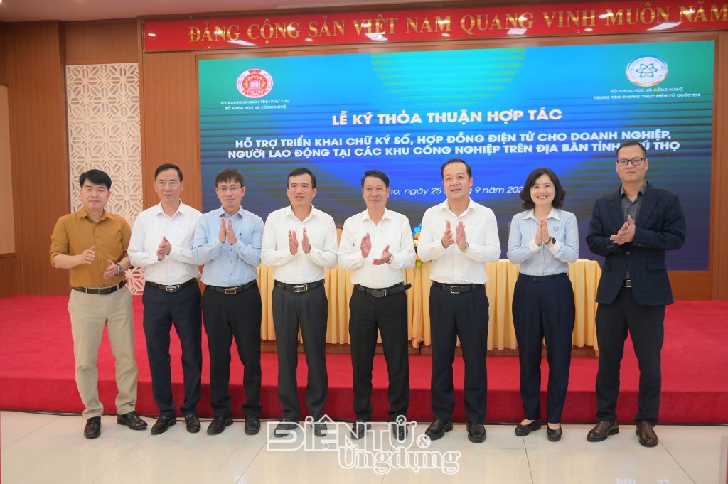 Đưa chữ ký số vào giao dịch hằng ngày của người dân