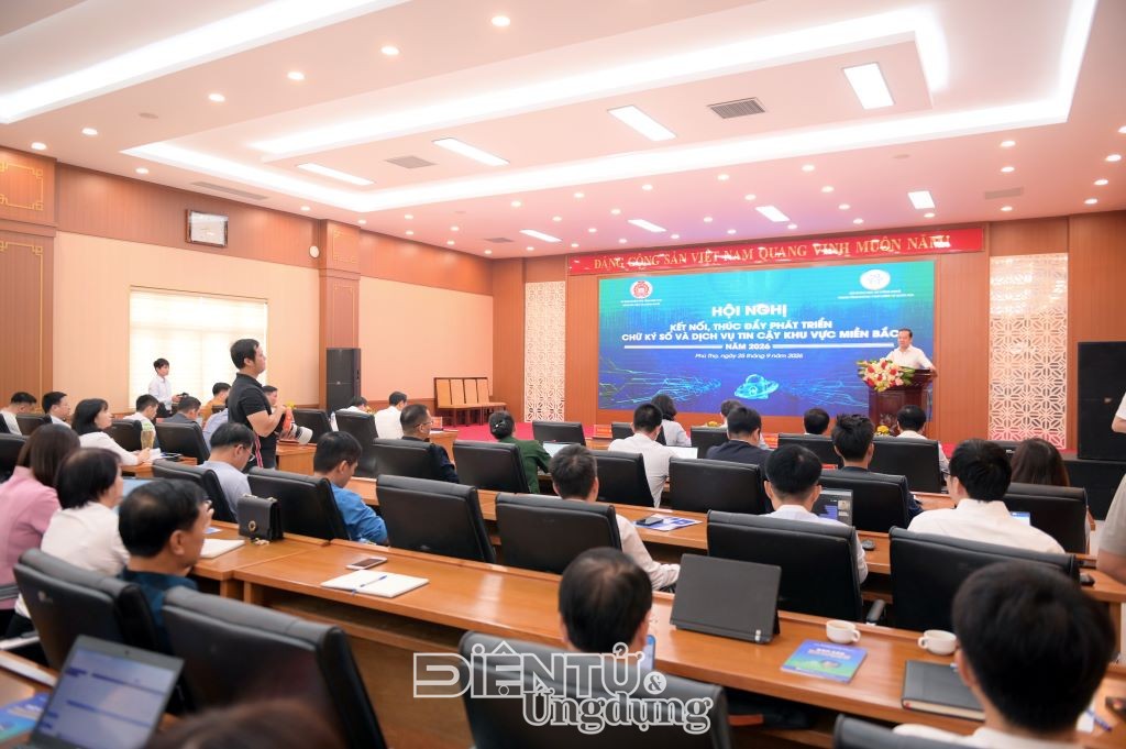 Đưa chữ ký số vào giao dịch hằng ngày của người dân