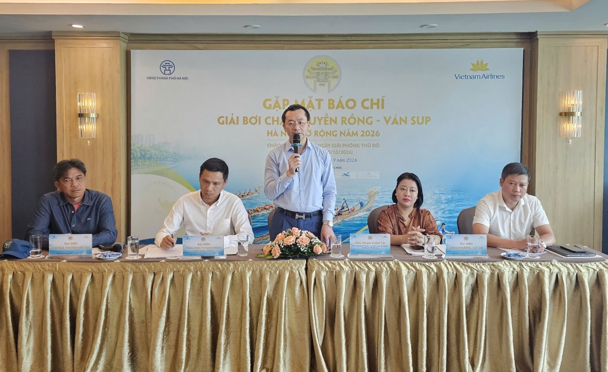 Gần 900 vận động viên tranh tài tại Giải Bơi thuyền rồng và Ván SUP Hà Nội 2026 Gần 900 vận động viên tranh tài tại Giải Bơi thuyền rồng và Ván SUP Hà Nội 2026