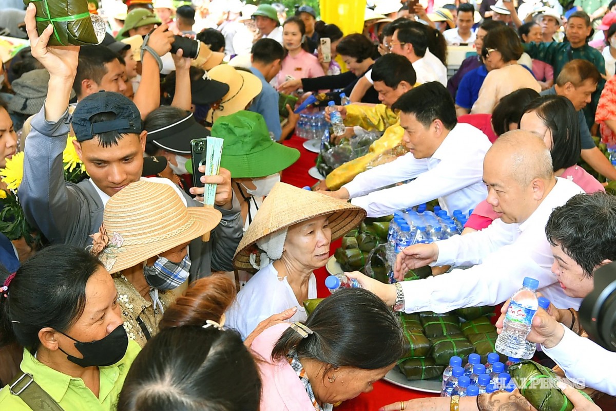 Trang trọng Lễ giỗ Đức Thánh Trần tại Kiếp Bạc