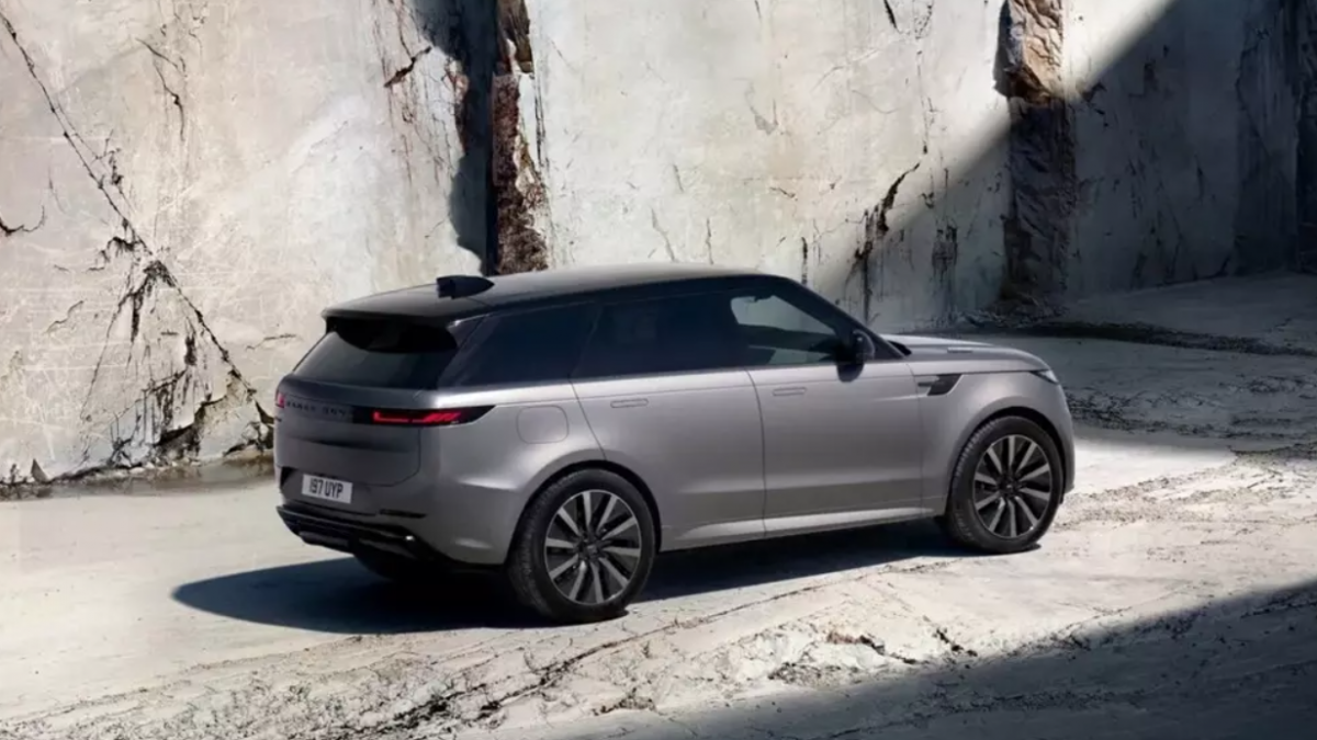 Range Rover Sport Electric hỗ trợ sạc nhanh DC công suất tối đa 350 kW. Ảnh: Jaguar Land Rover. Range Rover Sport Electric hỗ trợ sạc nhanh DC công suất tối đa 350 kW. Ảnh: Jaguar Land Rover.