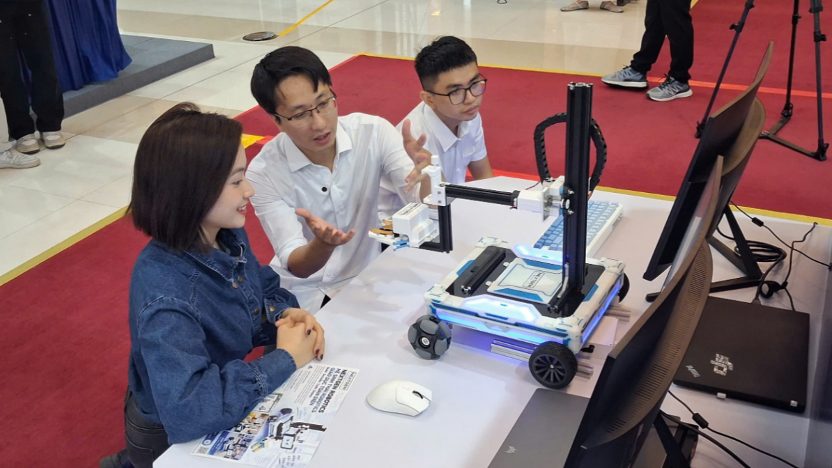 NIC tập trung vào những lĩnh vực có tiềm năng tạo tác động lớn như UAV, robot, công nghệ lượng tử,… Ảnh: Thành Biên.