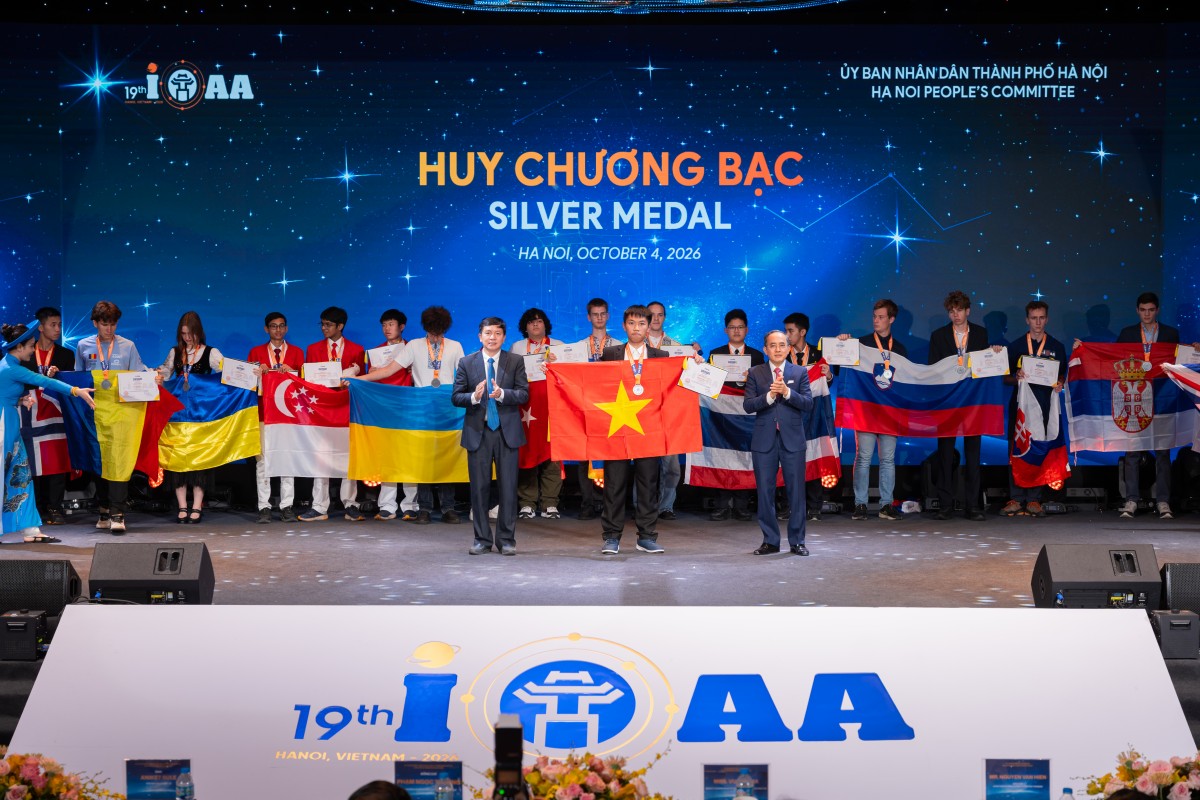 Việt Nam giành 6 Huy chương Vàng tại Olympic Thiên văn và Vật lý thiên văn quốc tế 2026 Việt Nam giành 6 Huy chương Vàng tại Olympic Thiên văn và Vật lý thiên văn quốc tế 2026