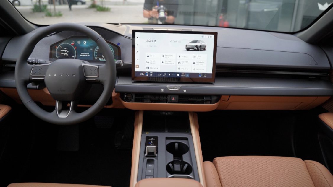 Thiết kế khoang lái của Lexus ES 2026. Ảnh: Lexus.