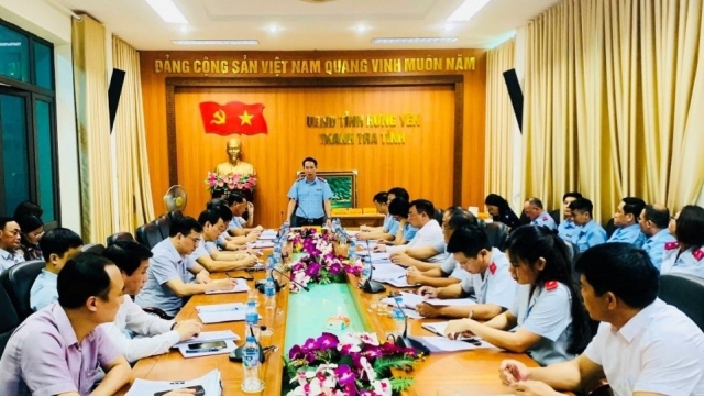 Hưng Yên: Thanh tra hai doanh nghiệp thức ăn chăn nuôi, kiến nghị xử lý hơn 983 triệu đồng tiền thuế
