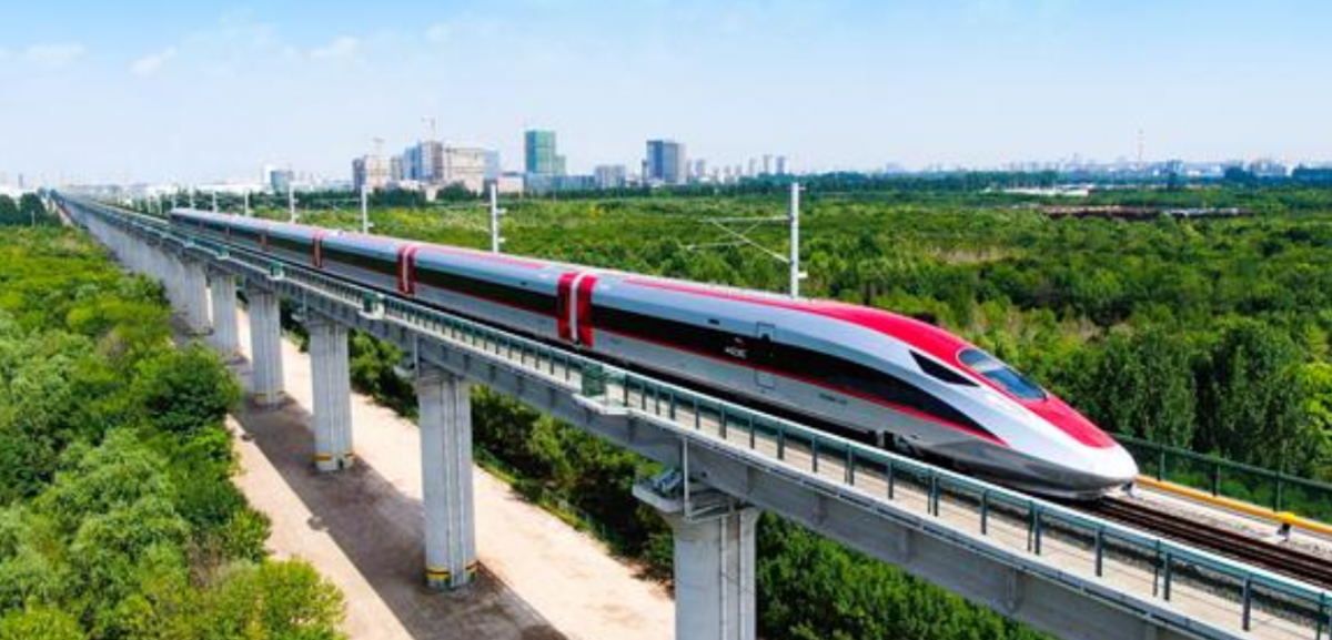Việt Nam nên chọn công nghệ đường sắt tốc độ cao nào?