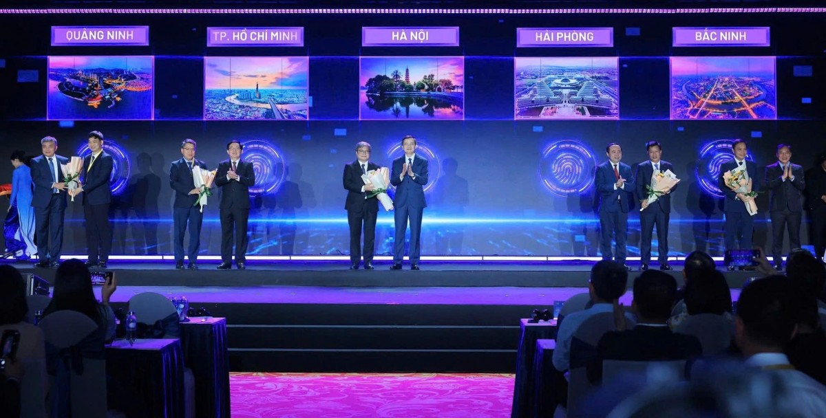 Ngày Chuyển đổi số quốc gia 2026: Từ hạ tầng công nghệ đến giá trị cho người dân Ngày Chuyển đổi số quốc gia 2026: Từ hạ tầng công nghệ đến giá trị cho người dân