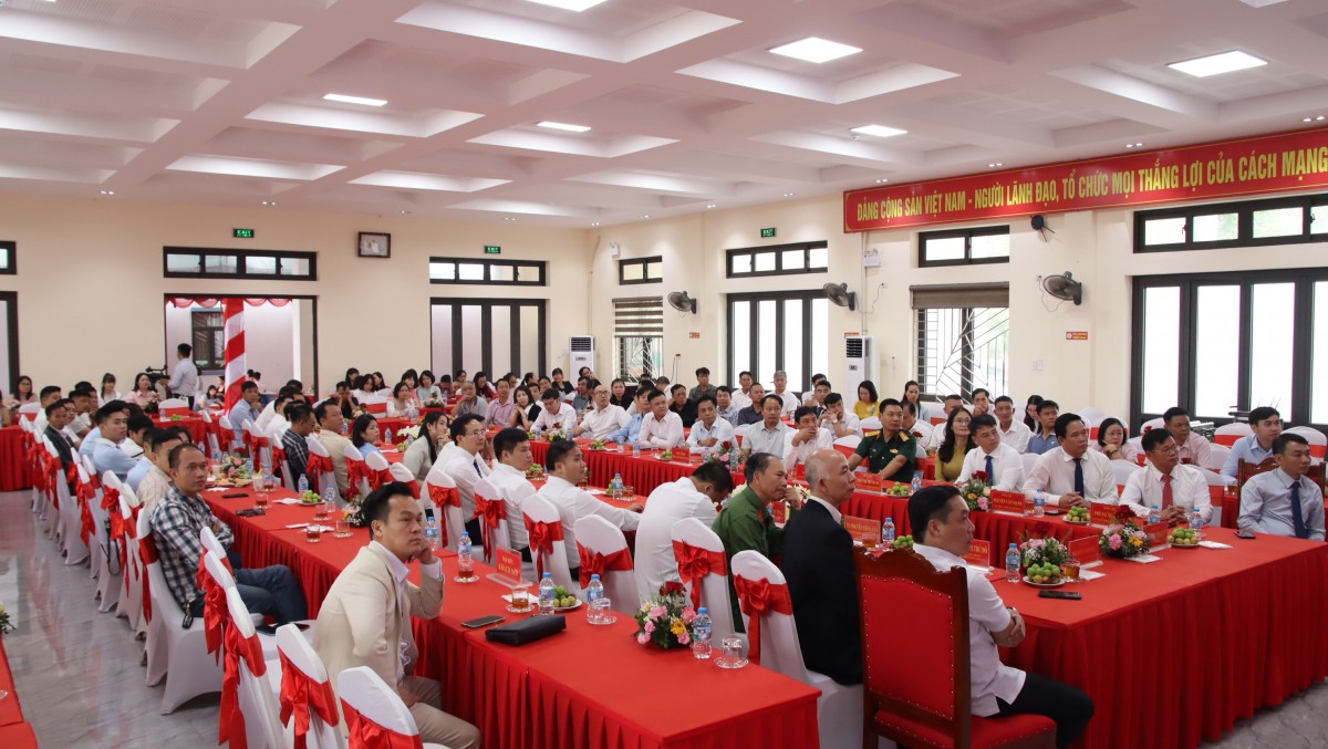 Xã Xuân Mai gặp gỡ 100 doanh nhân, doanh nghiệp tiêu biểu dịp 13/10