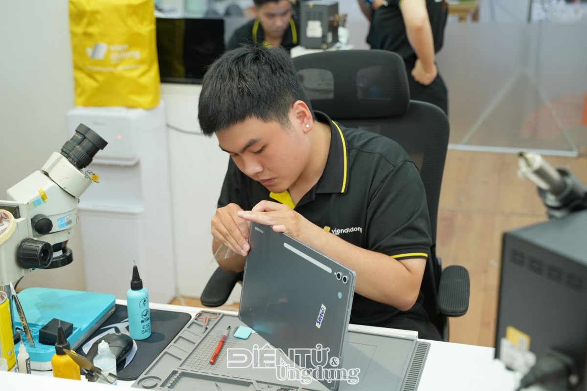 D | Viện Di Động by Di Động Việt khai trương cửa hàng mới