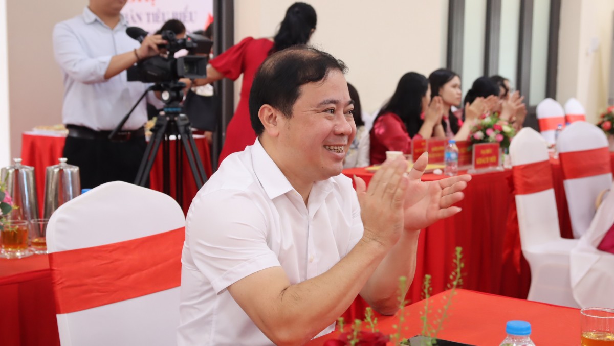 Ông Nguyễn Ngọc Sang giữ chức vụ Phó Trưởng phòng Kinh tế xã Xuân Mai