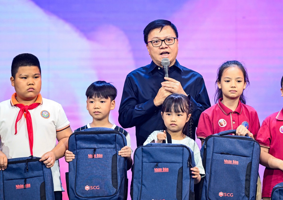 ‘Chắp cánh tuổi thơ’ nuôi dưỡng ước mơ qua những sắc màu nghệ thuật
