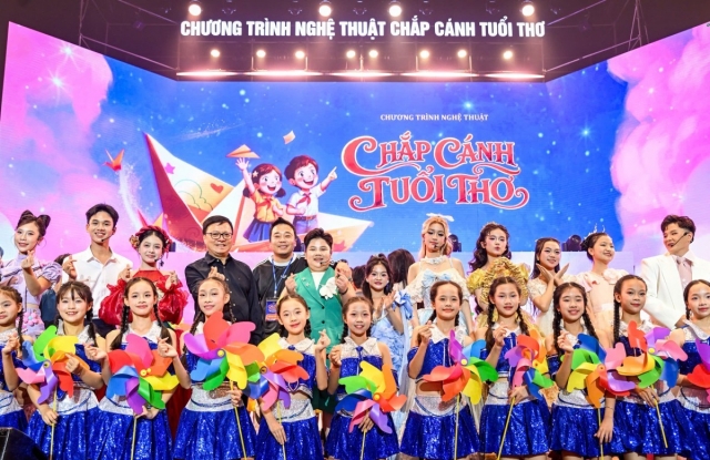 ‘Chắp cánh tuổi thơ’ nuôi dưỡng ước mơ qua những sắc màu nghệ thuật