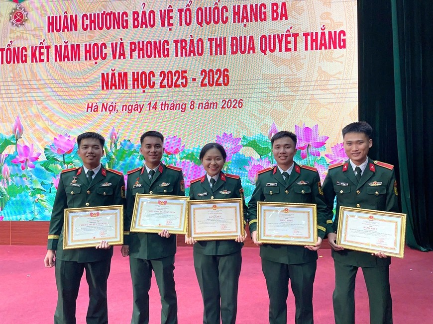 Nữ học viên quân đội đưa AI vào tự động hóa dữ liệu bản đồ Nữ học viên quân đội đưa AI vào tự động hóa dữ liệu bản đồ