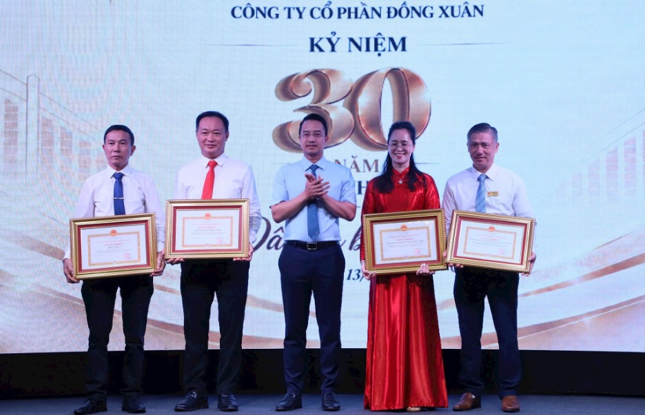 Công ty Cổ phần Đồng Xuân đổi mới hoạt động sau 30 năm