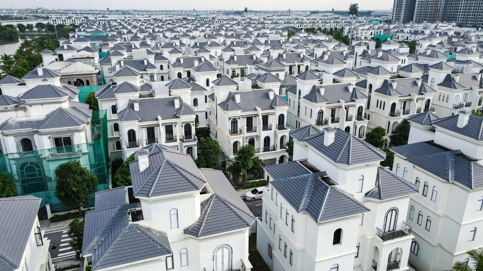 Cổ phiếu Vinhomes xuống thấp nhất 6 tháng, VN-Index mất hơn 14 điểm