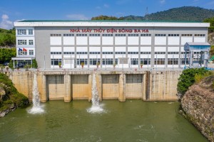 Đắk Lắk tiếp nhận hồ sơ dự án điện mặt trời nổi 220 MW trên hồ Sông Ba Hạ