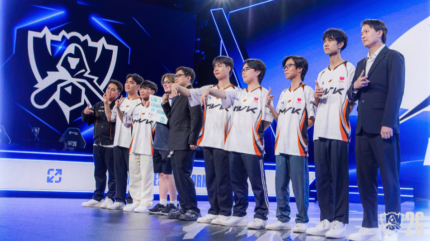 MVK Esports đối đầu trước Karmine Corp ở chung kết vòng Play-In CKTG 2026. Ảnh: LoL Esports.