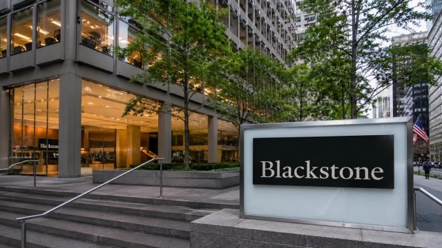 Blackstone huy động 8,7 tỷ USD cho quỹ chuyển dịch năng lượng