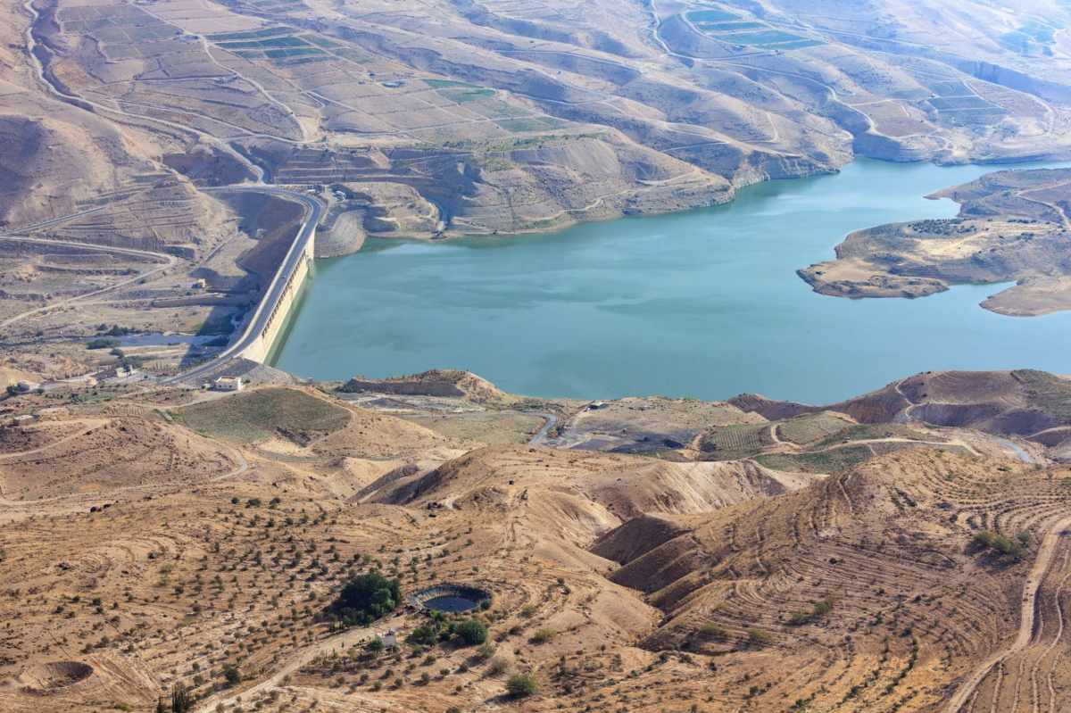 Đập Al-Mujib hiện hữu tại Jordan, khu vực dự kiến triển khai dự án thủy điện tích năng công suất 450 MW, có khả năng lưu trữ điện trong 7 giờ.