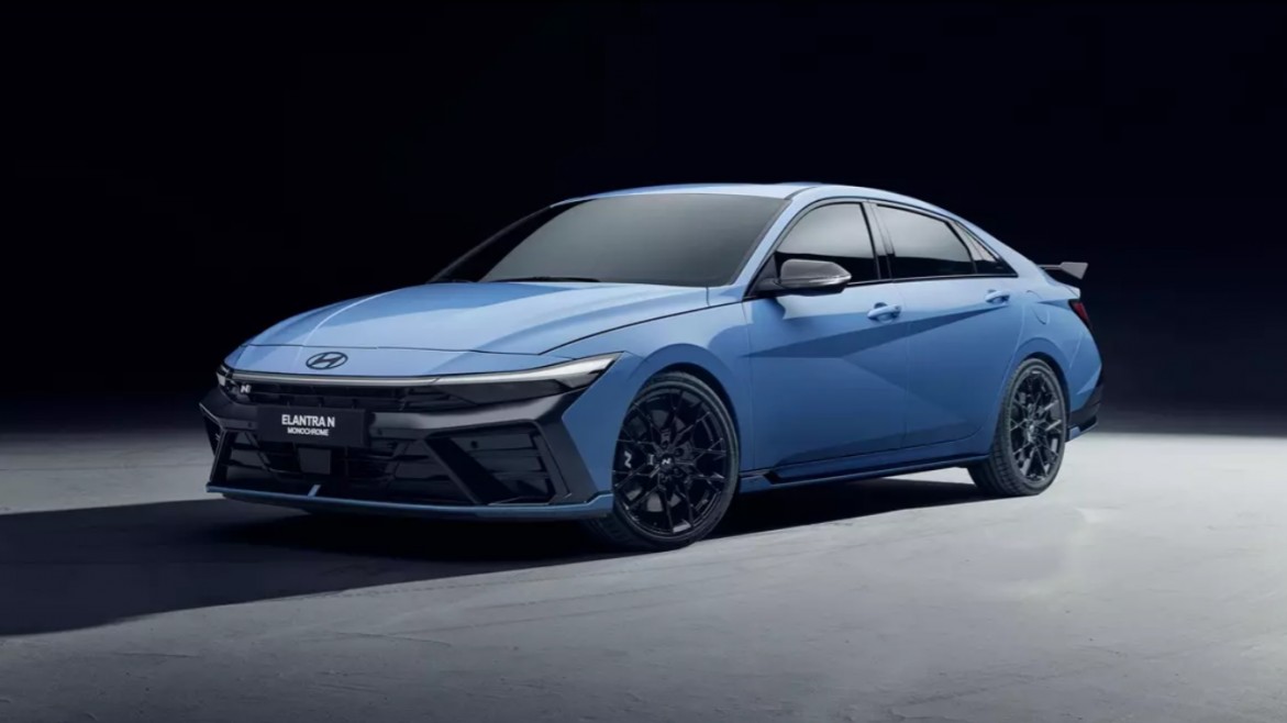 Hyundai Elantra N Monochrome ra mắt với thiết kế đơn sắc