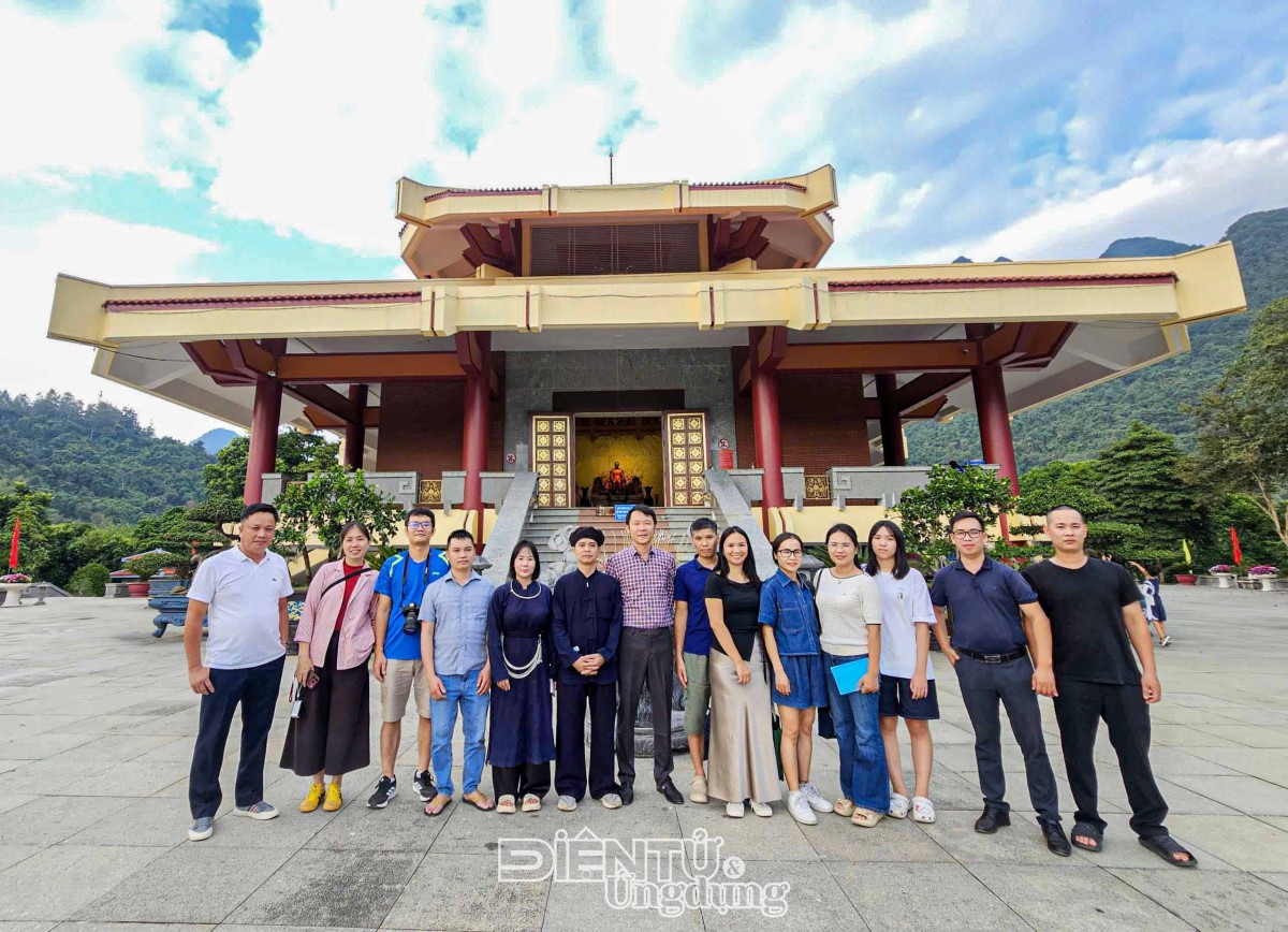 Tạp chí Điện tử và Ứng dụng tiên phong hưởng ứng lời kêu gọi phát triển du lịch của Chủ tịch UBND tỉnh Cao Bằng