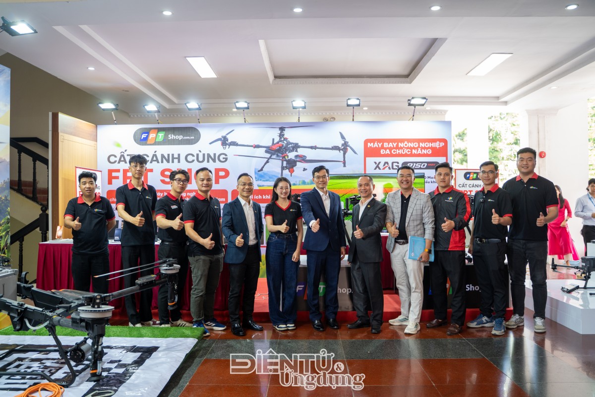 FPT Shop đồng hành cùng Điện Biên phát triển mô hình UAV trong nông nghiệp